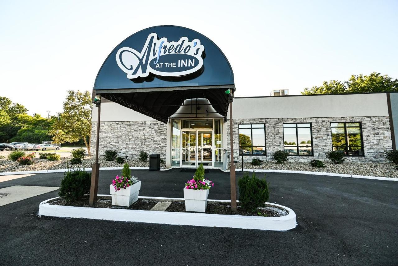 Holiday Inn Cleveland-Mayfield By Ihg Extérieur photo