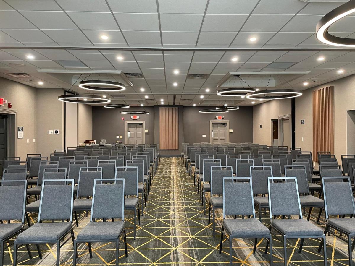 Holiday Inn Cleveland-Mayfield By Ihg Extérieur photo