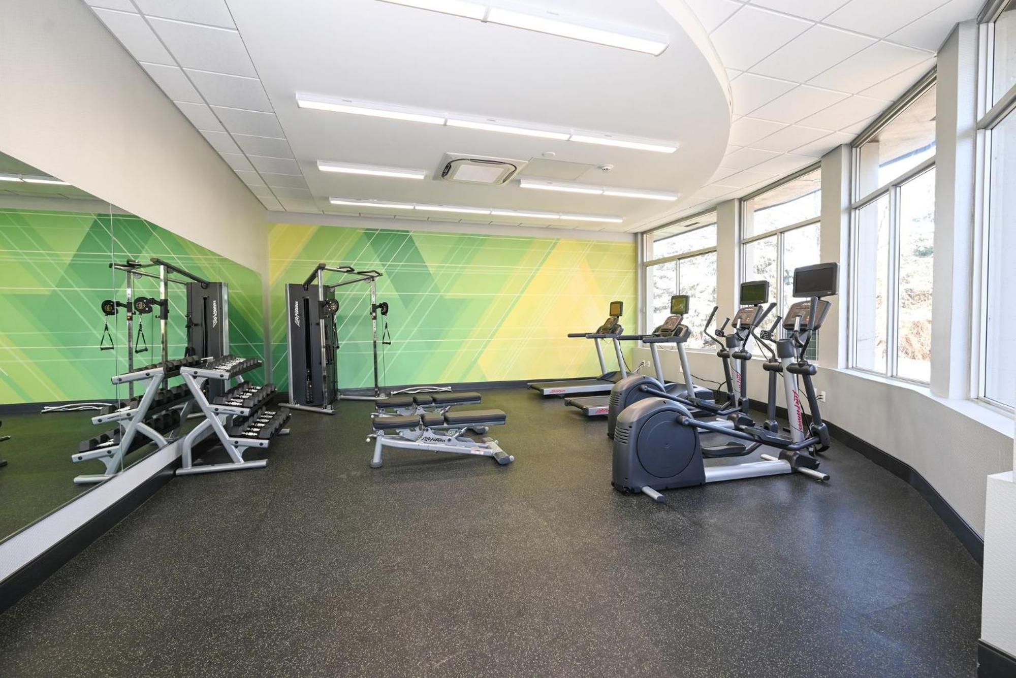 Holiday Inn Cleveland-Mayfield By Ihg Extérieur photo