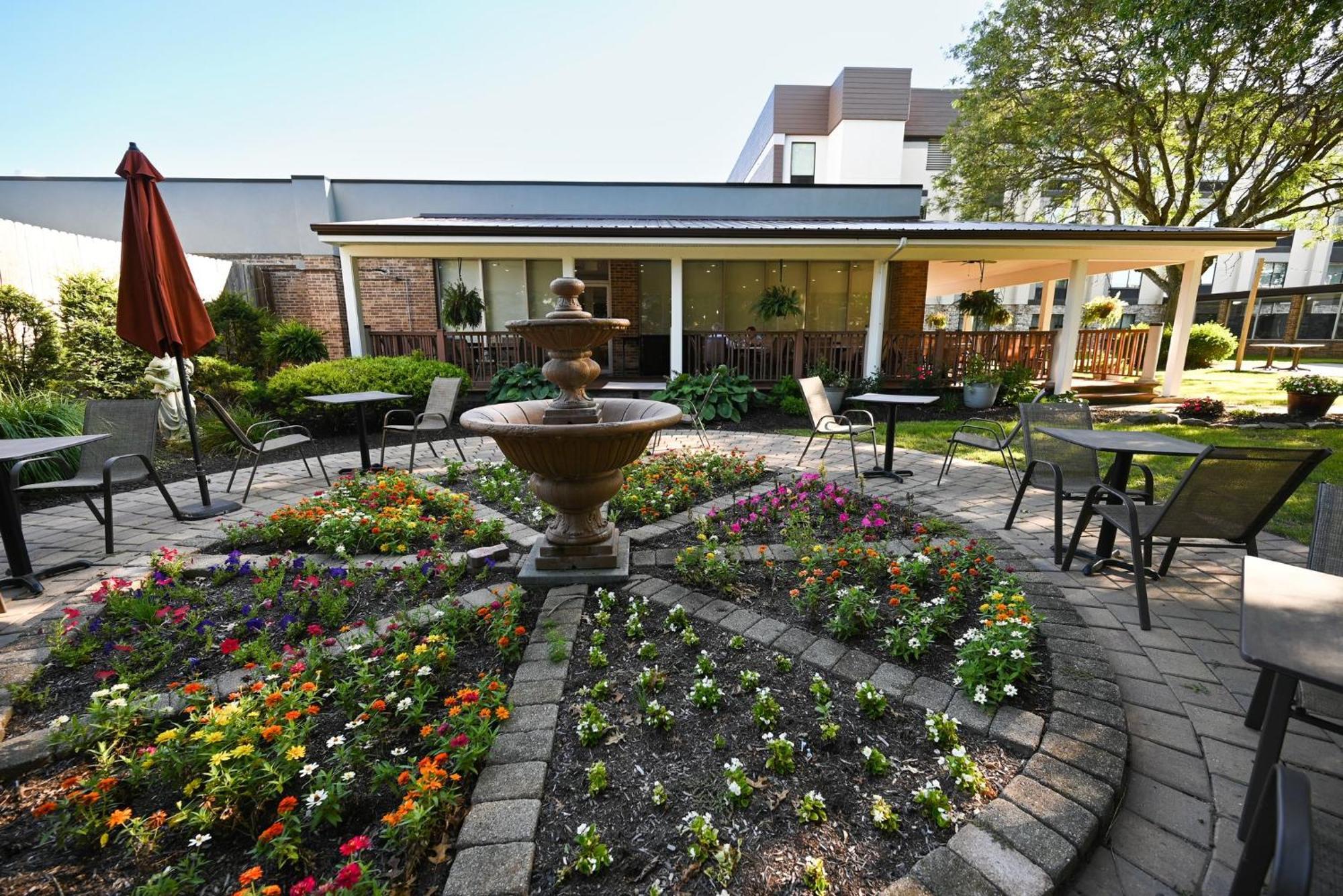 Holiday Inn Cleveland-Mayfield By Ihg Extérieur photo