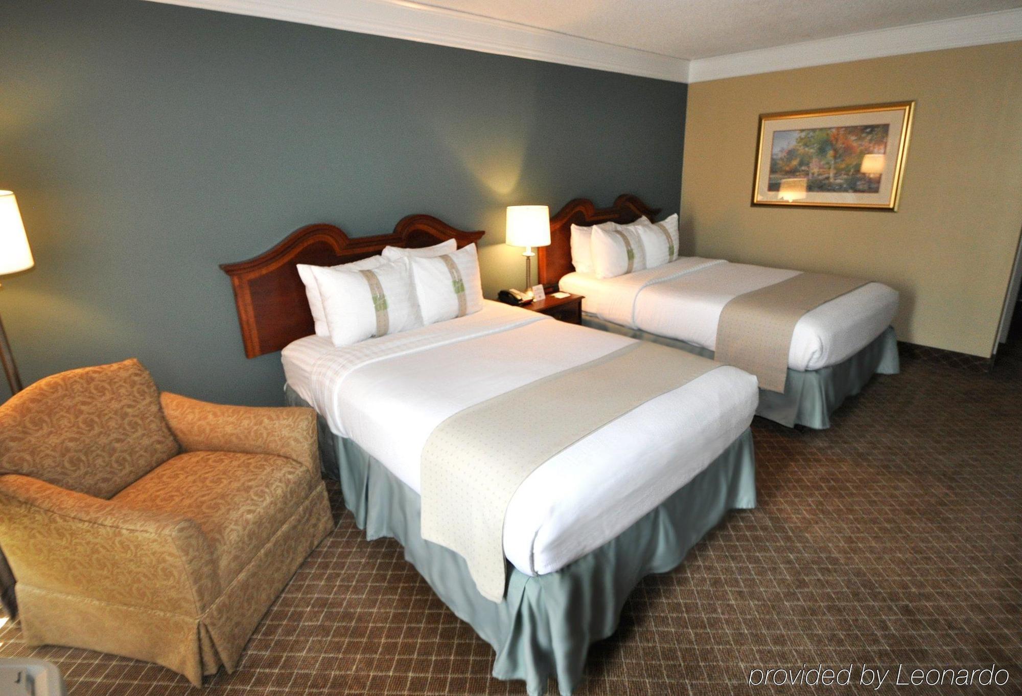 Holiday Inn Cleveland-Mayfield By Ihg Extérieur photo